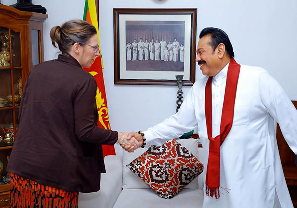 Alaina Teplitz has met Mahinda Rajapaksa