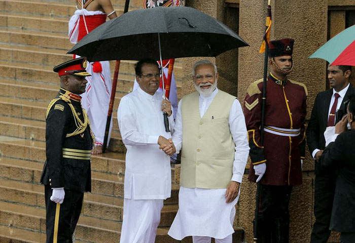 India Prime Minister Narendra Modi meets Sri Lanka President Maithripala Sirisena