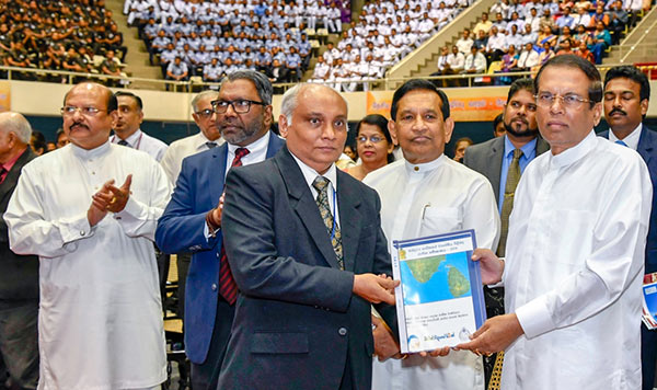 Sri Lanka President Maithripala Sirisena and Minister Rajitha Senaratne at national drug prevention week