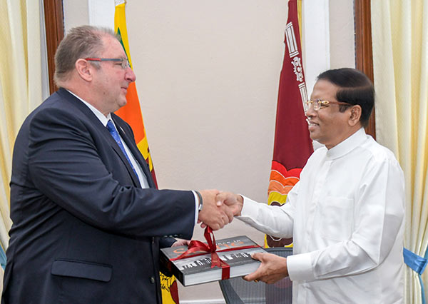    World Bank Vice President for South Asia Region, Hartwig Schafer with Sri Lanka President Maithripala Sirisena