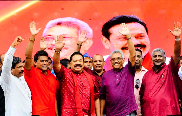 Gotabaya Rajapaksa with Mahinda Rajapaksa