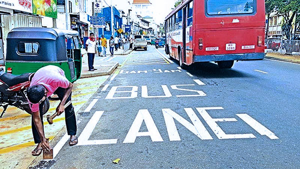 Bus lane in Sri Lanka