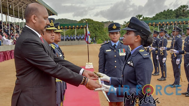 Two Female Sri Lanka Air Force officers commissioned as pilots for first time in Sri Lanka