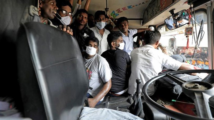 Overcrowded bus in Sri Lanka