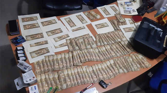 Two arrested with 124 counterfeit Rs. 5,000 notes