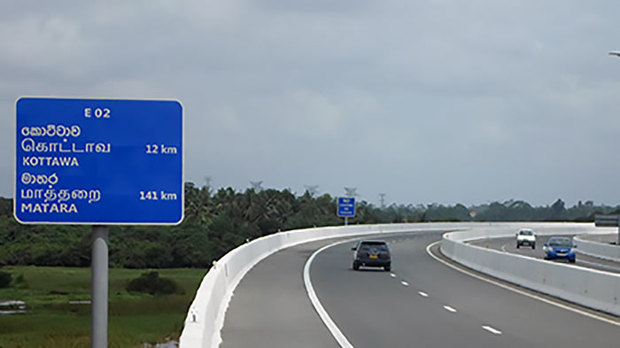 Expressway in Sri Lanka