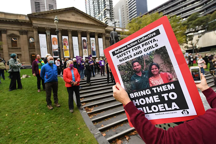 Sri Lankan asylum seeker family detained in Australia