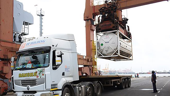 Medical oxygen unload in Sri Lanka