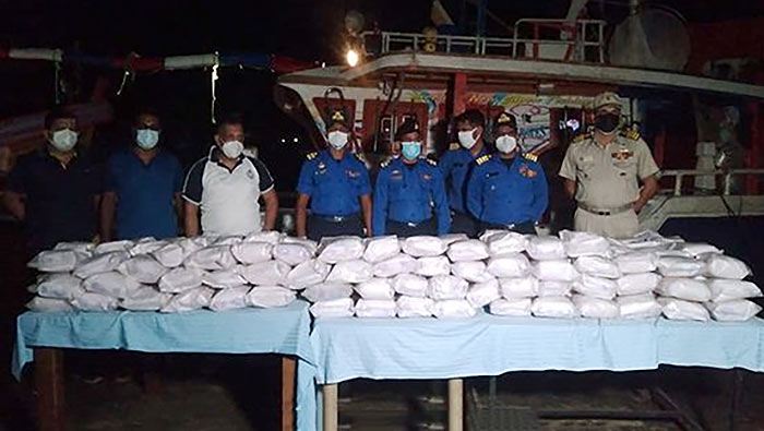 Sri Lanka Navy seized fishing trawler with heroin