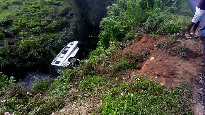Bus falls down precipice in Dickoya Darawala road in Hatton Sri Lanka