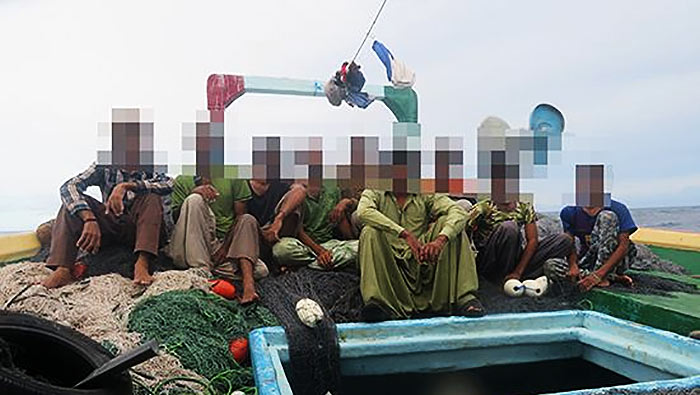 Sri Lanka Navy seizes foreign boat smuggling drugs