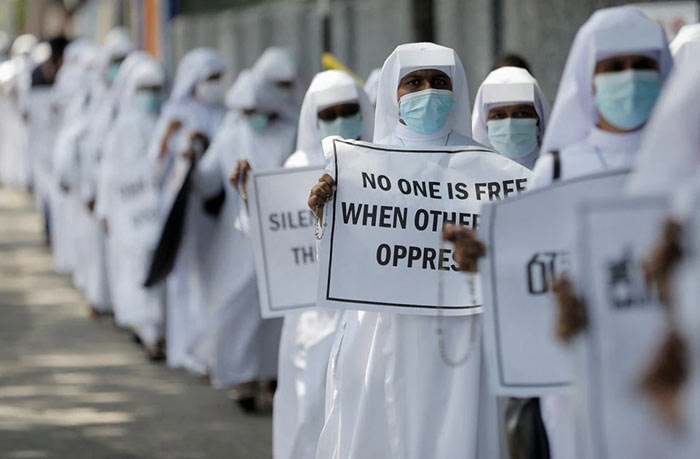 Sri Lanka people protest against Sri Lankan President Gotabaya Rajapaksa