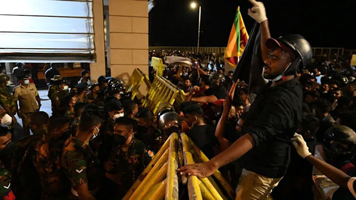 Sri Lanka people protest against Sri Lankan President Gotabaya Rajapaksa