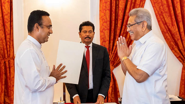 Manusha Nanayakkara with Sri Lankan President Gotabaya Rajapaksa