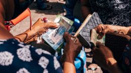 People counting money to buy gas in Colombo, Sri Lanka