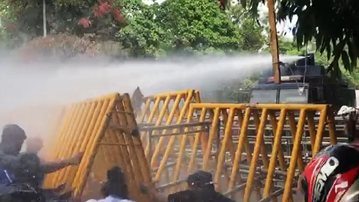 Police fire tear gas and water cannons on Protest near Parliament of Sri Lanka