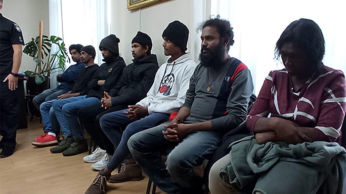 Horrific details about 07 Sri Lankans captured by Russian soldiers revealed
