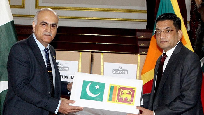 Sri Lanka donates a consignment of tea to Pakistan flood victims