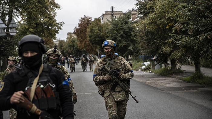 Ukrainian soldiers