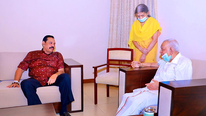 Mahinda Rajapaksa meets R. Sampanthan