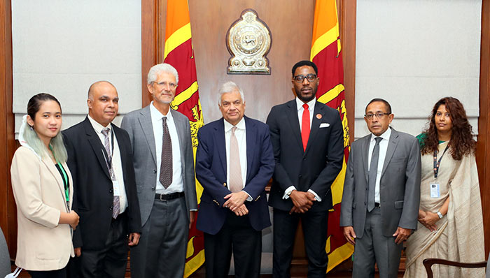 Sri Lankan President Ranil Wickremesinghe met with a delegation of UNFPA officials
