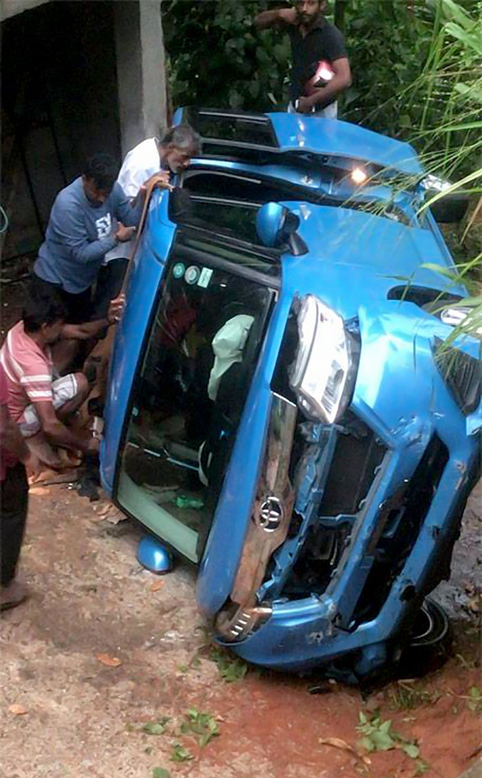 Australian woman killed, two including her daughter injured in accident at Hemmathagama Sri Lanka