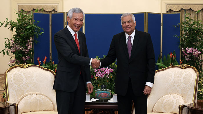 Sri Lankan President Ranil Wickremesinghe meets Prime Minister of Singapore Lee Hsien Loong