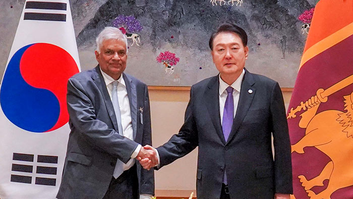 Sri Lanka President Ranil Wickremesinghe with South Korean President Yoon Suk-yeol
