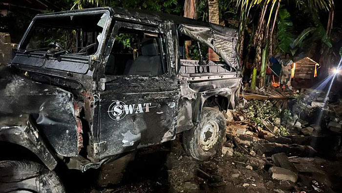 Two STF personnel killed, five others injured in crash in Vavuniya Sri Lanka