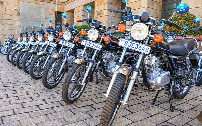 China donates motorcycles and computers to Sri Lanka Police Department