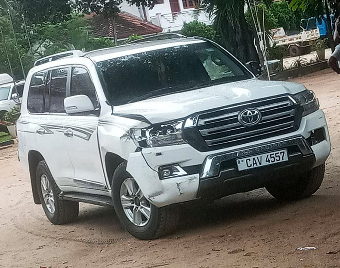 Sanath Nishantha's vehicle