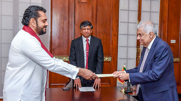 Shasheendra Rajapaksa with Ranil Wickremesinghe