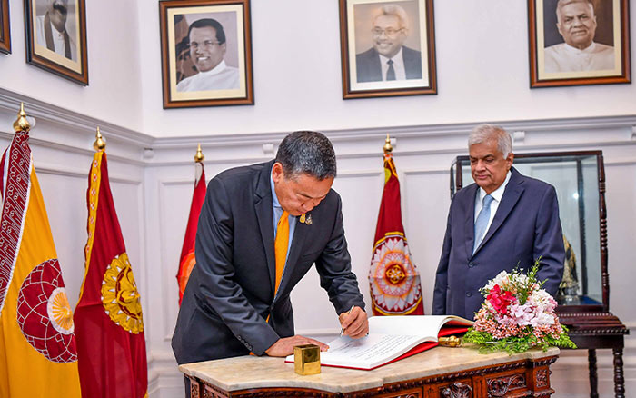 Sri Lanka President Ranil Wickremesinghe with Thailand Prime Minister Srettha Thavisin