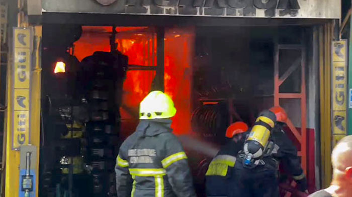 Fire erupts at tyre shop in Colombo, Sri Lanka