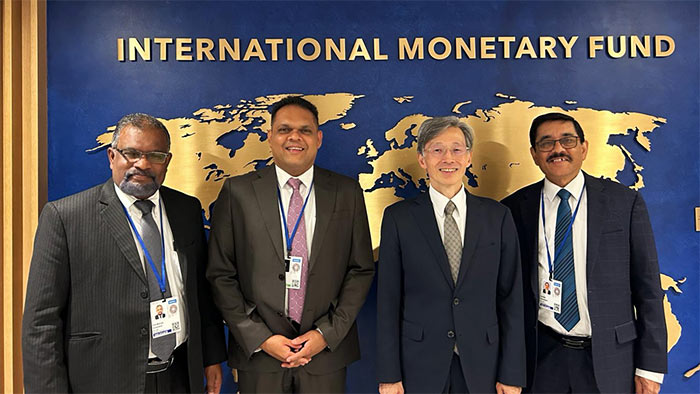 Sri Lankan delegation with Kenji Okamura of the IMF at the Spring Meetings 2024
