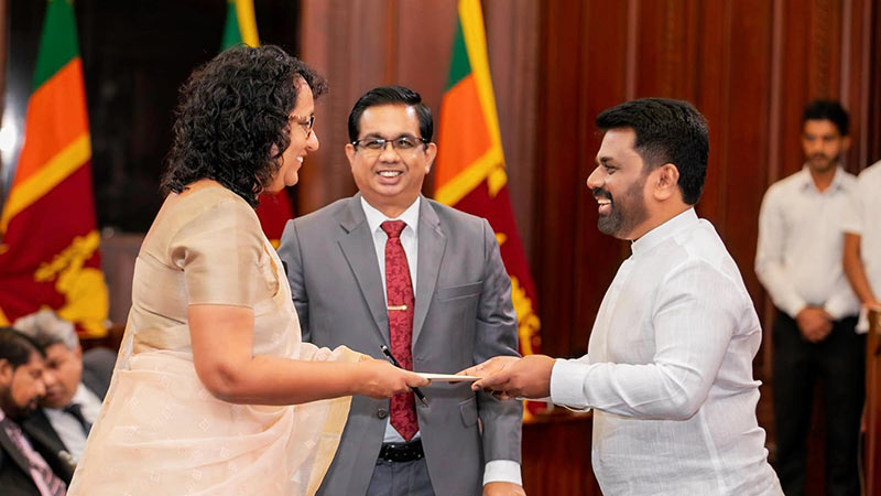 Dr. Harini Amarasuriya is sworn in as the Prime Minister of Sri Lanka
