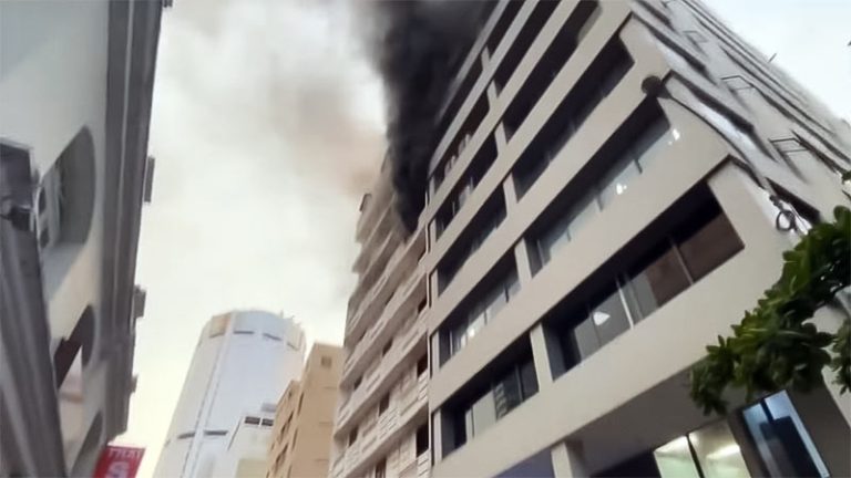 Fire at Steuart hotel in Colombo Fort