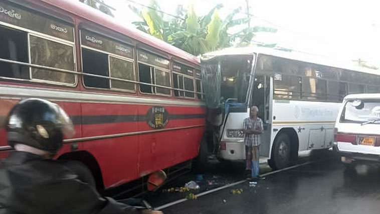 Head-on bus collision in Beliatta injures 30