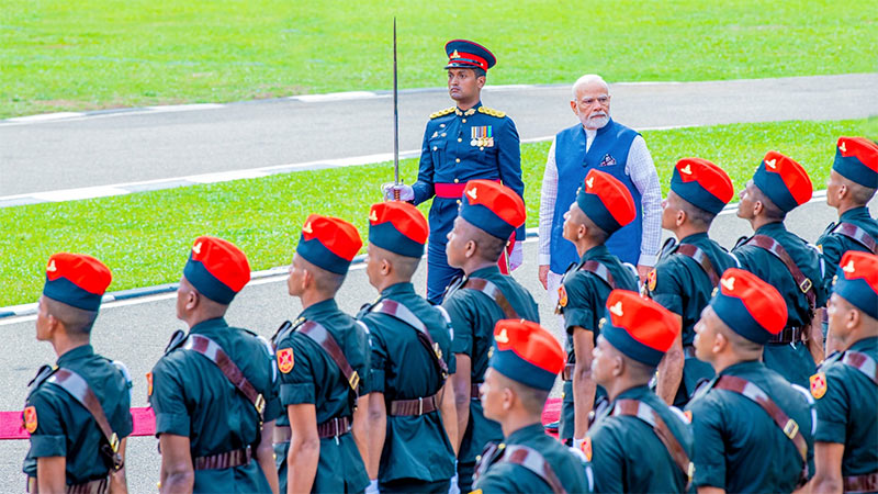 Indian Prime Minister Narendra Modi receives warm welcome in Sri Lanka