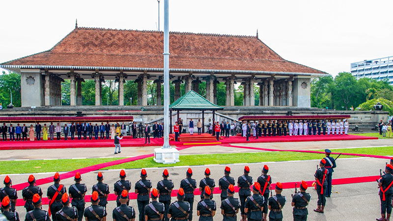 Indian Prime Minister Narendra Modi receives warm welcome in Sri Lanka