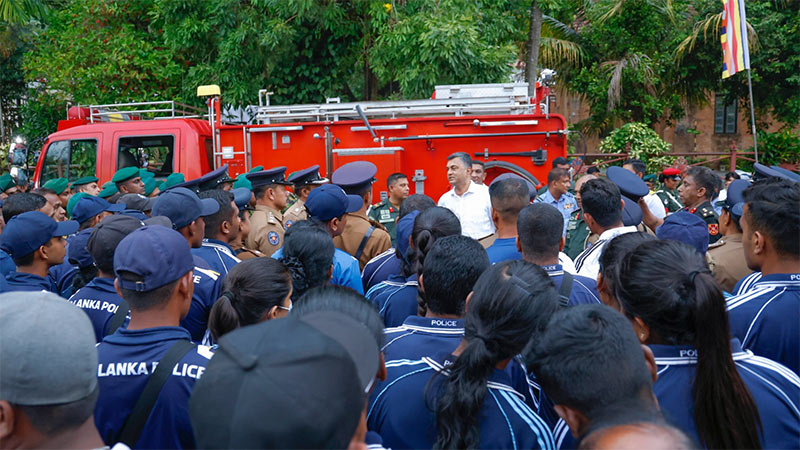 Defence Secretary, Air Vice Marshal Sampath Thuyacontha (Retd), inspecting the progress of security and welfare arrangements during his visit to the Dalada exposition in Kandy
