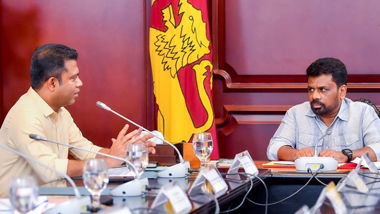 President Anura Kumara Dissanayake in discussion with Minister Nalinda Jayatissa