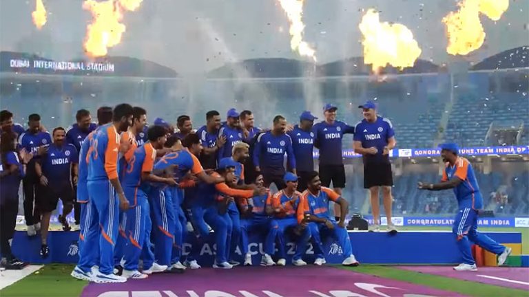 India refuse trophy from Pakistan Minister after beating Pakistan in Asia Cup Final