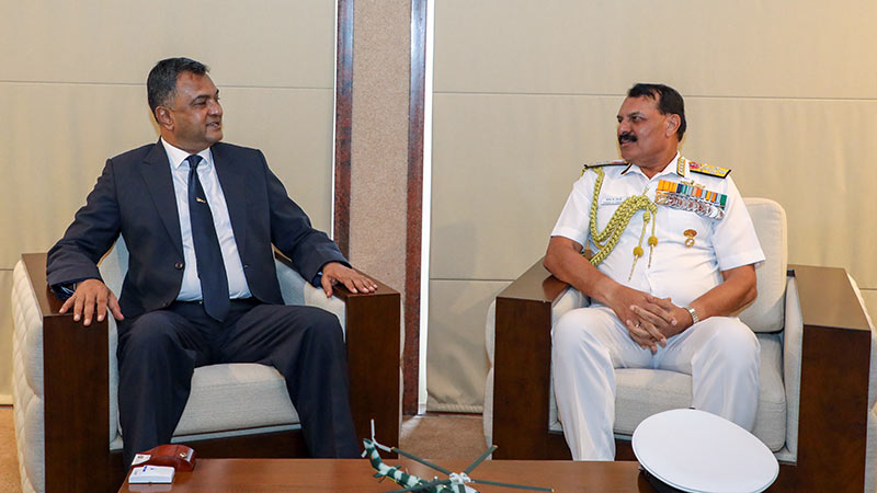Chief of Naval Staff of the Indian Navy, Admiral Dinesh K. Tripathi with Sri Lanka's Defence Secretary Air Vice Marshal Sampath Thuyacontha (Retd)
