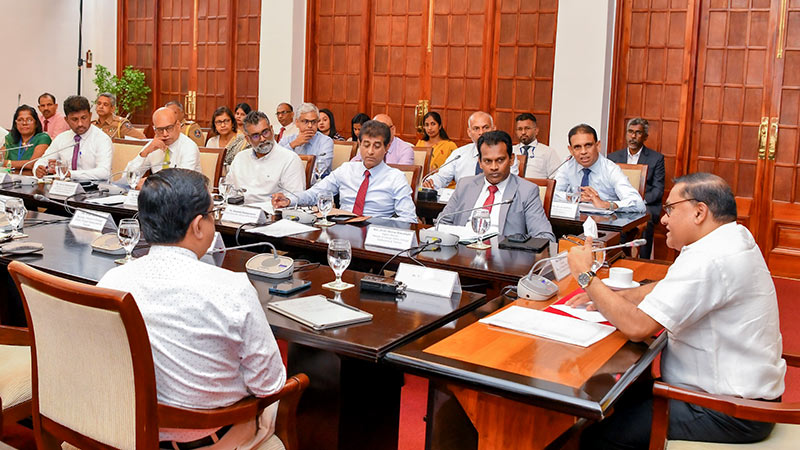 Sri Lanka Tourism Minister Vijitha Herath discussing plans with government officials and industry representatives during the Tourism Promotion Task Force meeting in Colombo