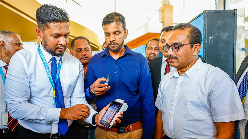 Sri Lanka launches bank card payments for bus travel