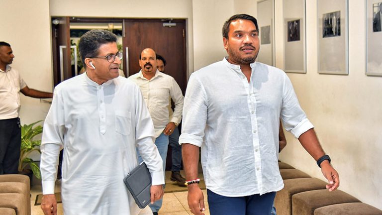 Udaya Gammanpila with Namal Rajapaksa