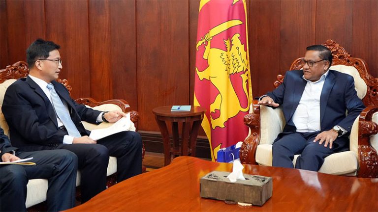 Chinese Ambassador Qi Zhenhong meets Sri Lanka’s Foreign Minister Vijitha Herath