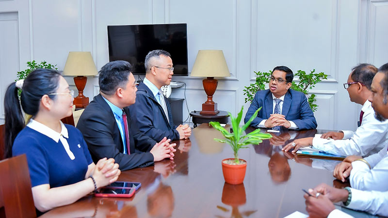Sri Lanka, China hold talks to boost agriculture and address environmental issues