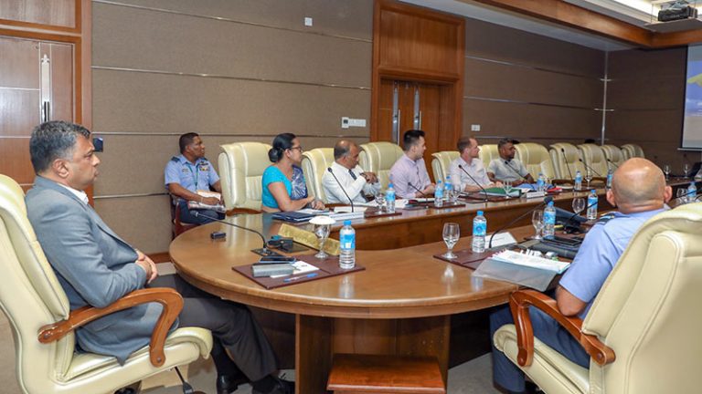 Meeting on introducing skydiving in Sri Lanka at the Ministry of Defence